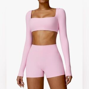 ABOCIW Women’s Long Sleeve Workout Crop Top w/Built in Bra- Size M- BNWT